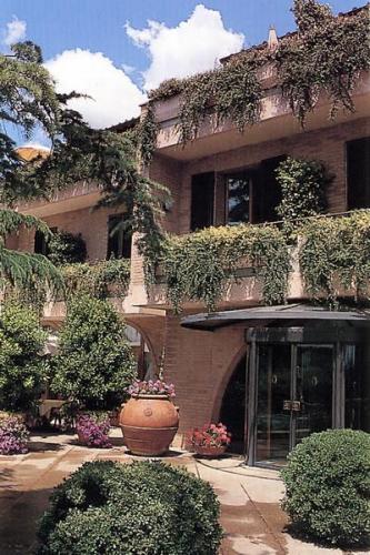 secuencia práctico formato Hotel Relais Santa Chiara, San Gimignano, Italia | HotelSearch.com